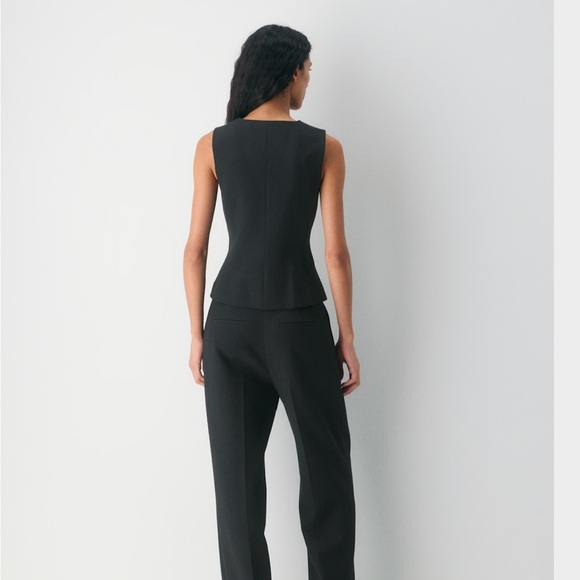 NEW Aritzia Wilfred Regal Vest (Re)ssential Black - Picture 4 of 13